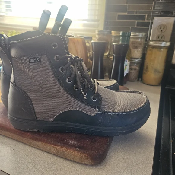 Men's Black and Gray Boots - Picture 6 of 7